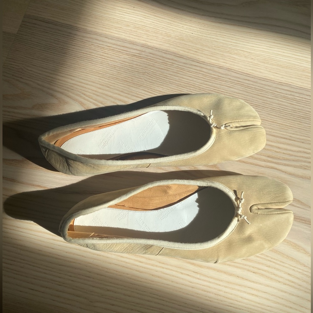 Maison Margiela ballet tabi flat